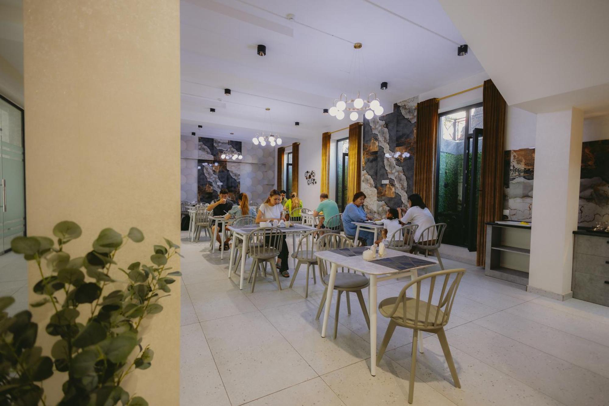 Beshchinor Hotel Ташкент Екстериор снимка