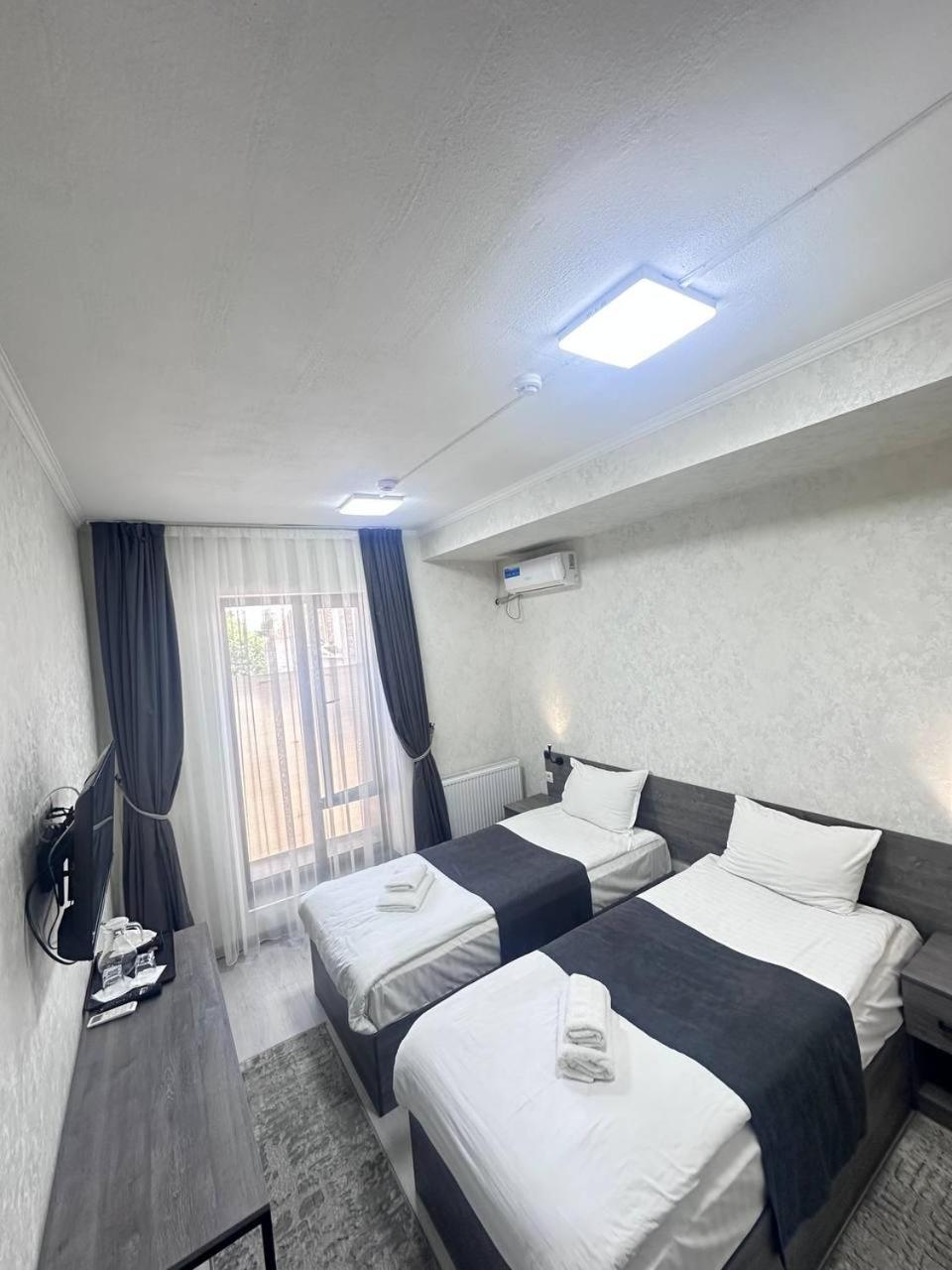 Beshchinor Hotel Ташкент Екстериор снимка
