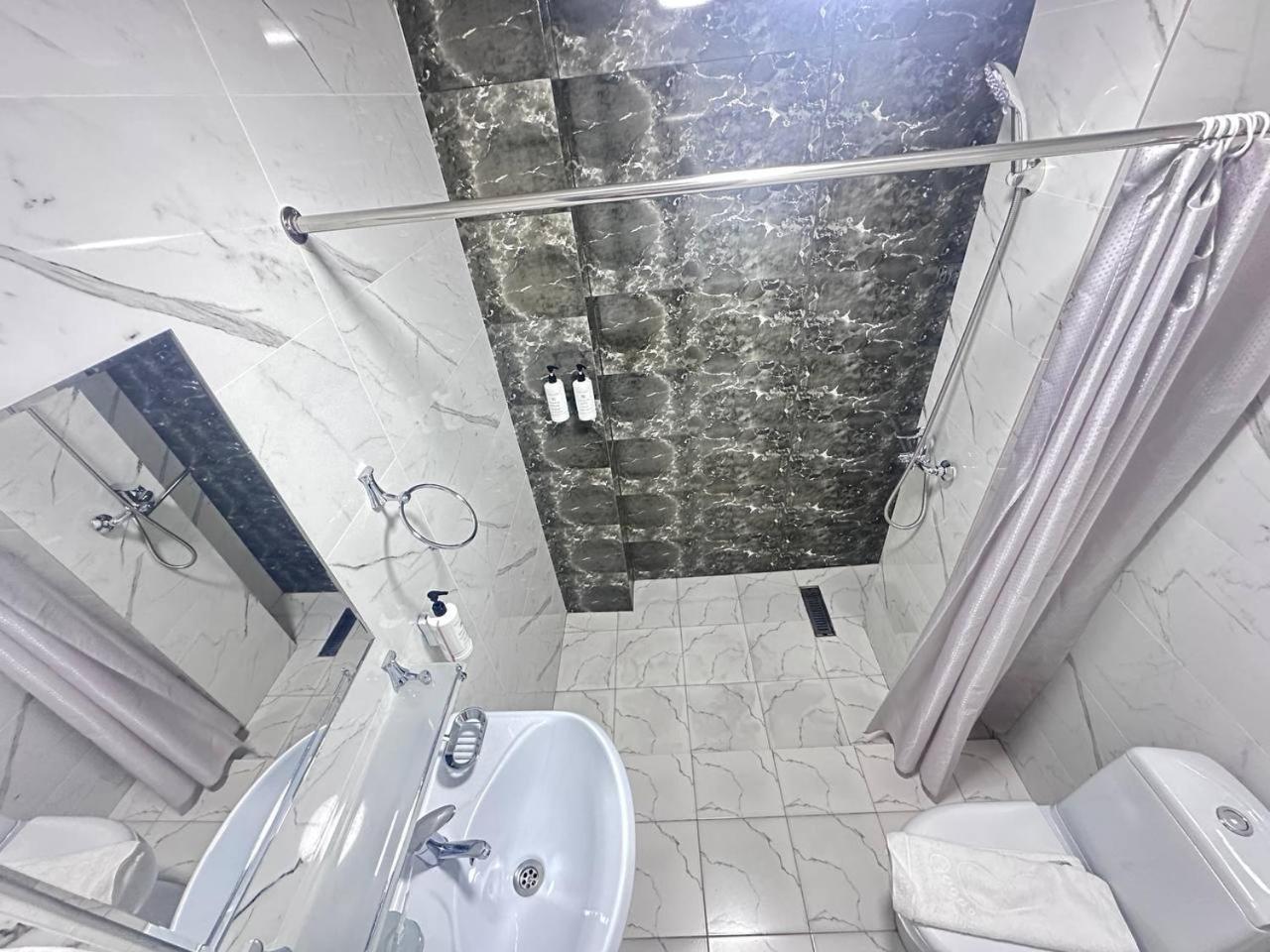 Beshchinor Hotel Ташкент Екстериор снимка
